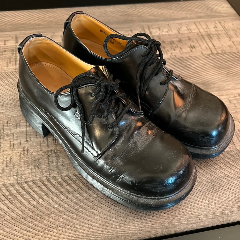 Black Shoes